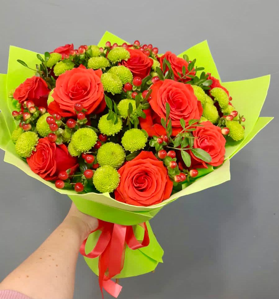 Букет цветов из: Хризантемы и Розы в Айдарово