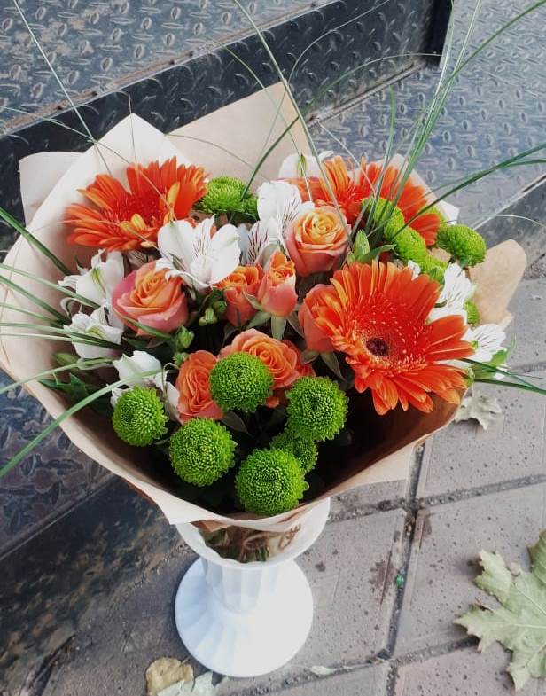 Букет цветов из: Герберы, Хризантемы, Альстромерии и Розы в Айдарово