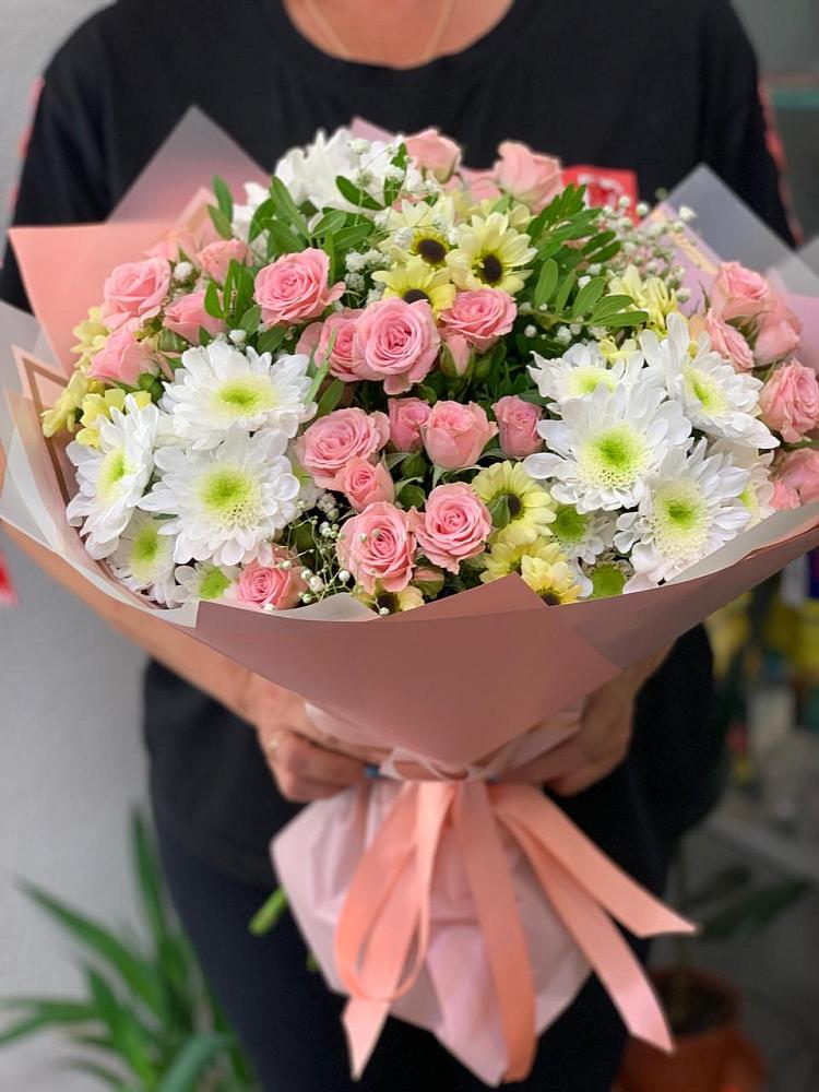 Букет цветов из: Розы и Хризантемы в Айдарово