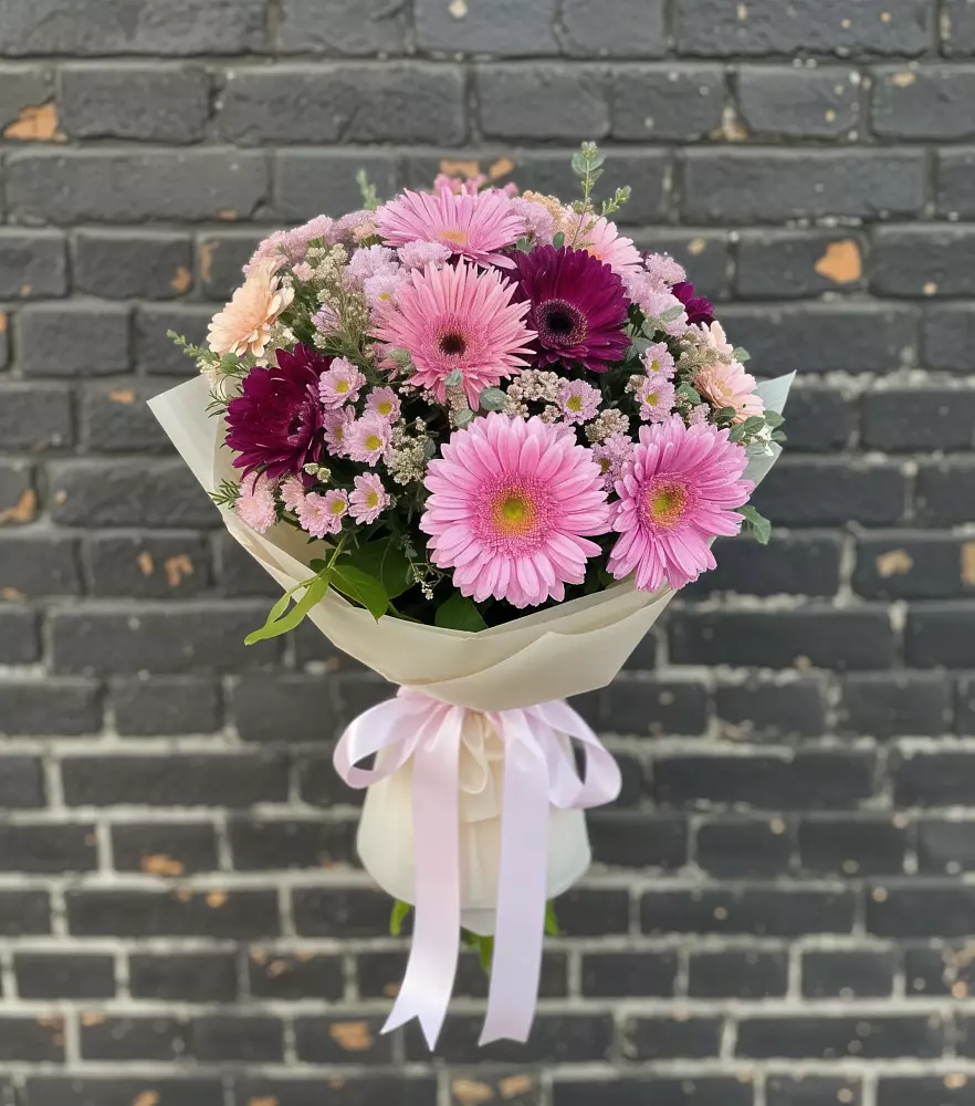Букет цветов из: Герберы и Хризантемы в Айдарово