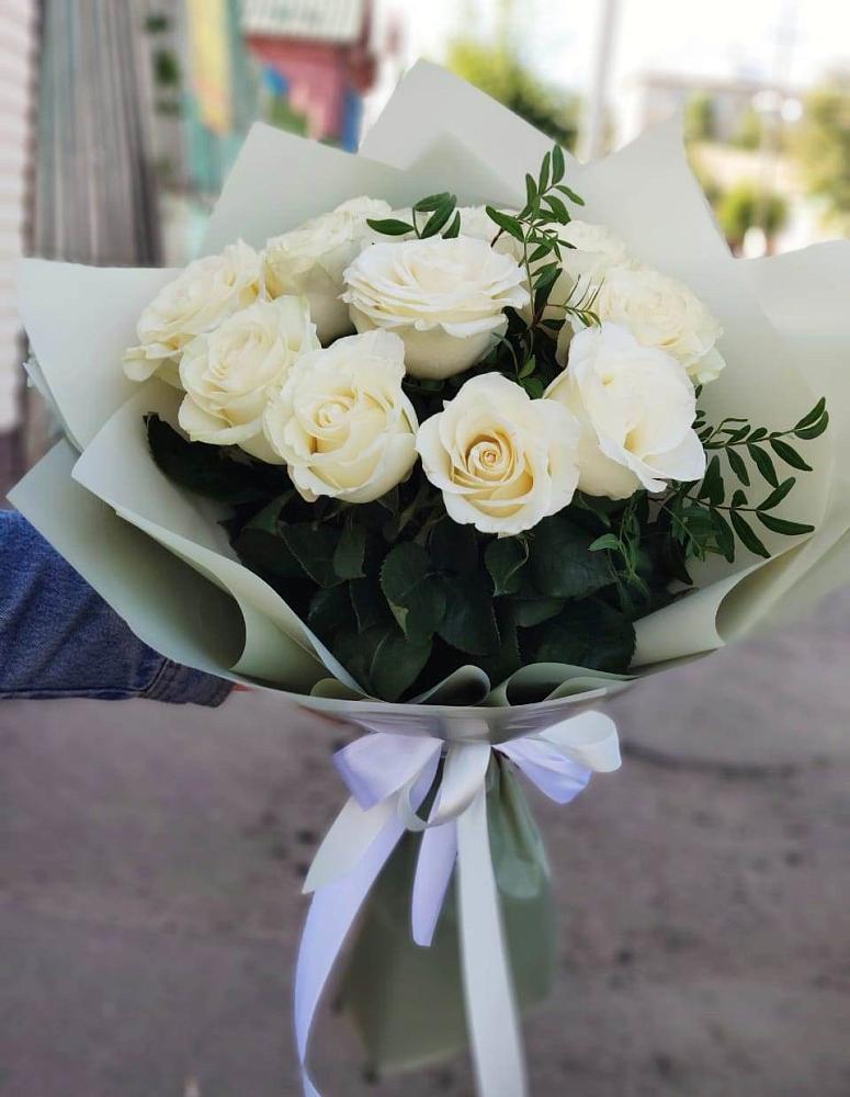 Букет Белые розы Проуд в Айдарово