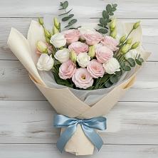 Букет цветов из:  Лизиантусы в Айдарово