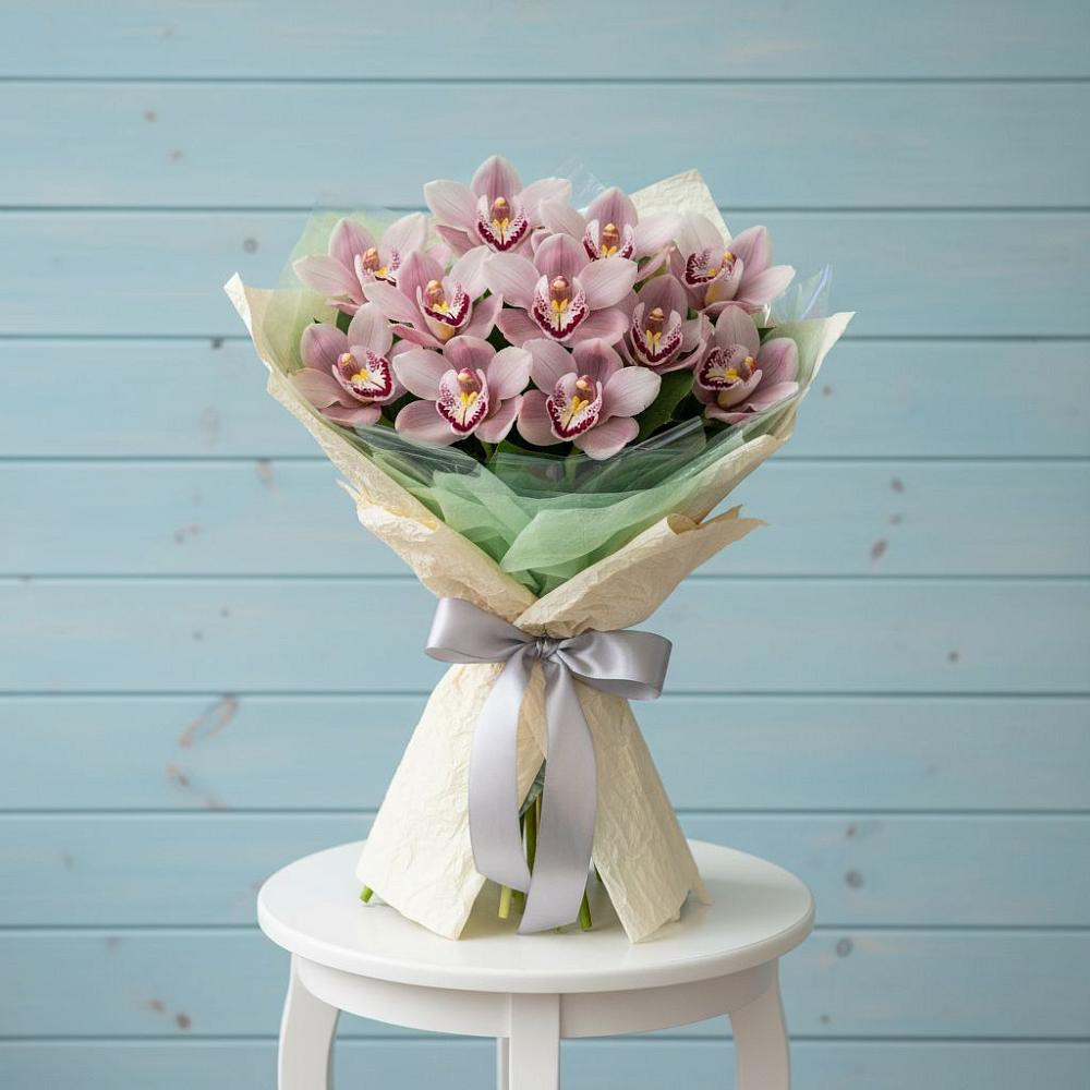 Букет цветов из: Орхидеи и Розы в Айдарово