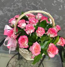 Цветочная композиция из Розы в корзине в Айдарово