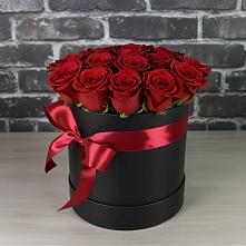 Цветочная композиция из Розы в шляпной коробке в Айдарово