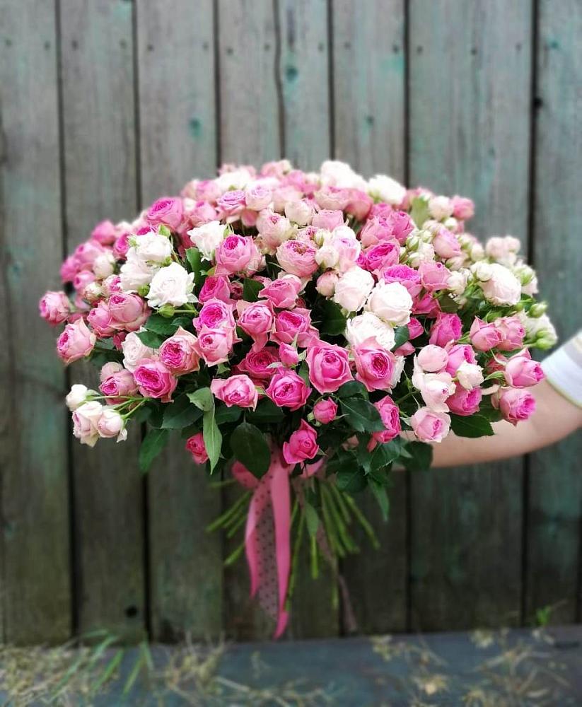 Букет Розовые кустовые розы Натали и Лав Лидия в Айдарово