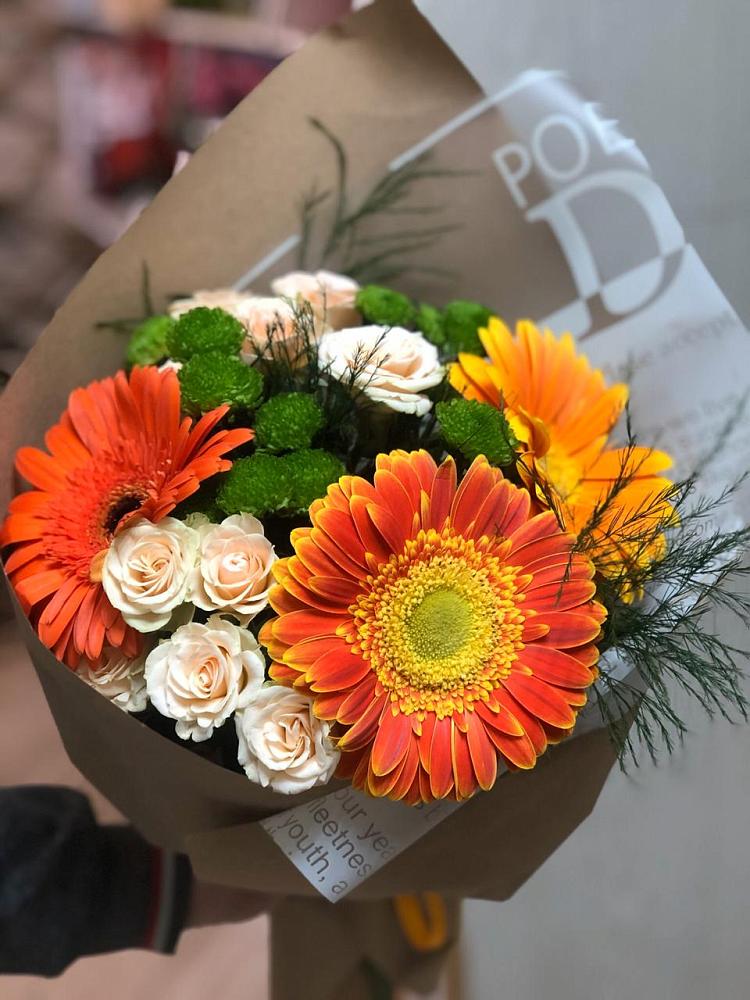 Букет цветов из: Герберы, Хризантемы и Розы в Айдарово
