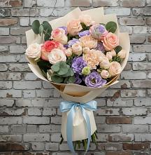 Букет цветов из:  Розы, Лизиантусы и Гвоздики в Айдарово